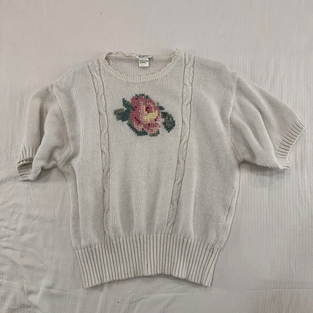 Tan Jay Hand Embroidered Floral Sweater Womens Medium Cream Cottagecore‎